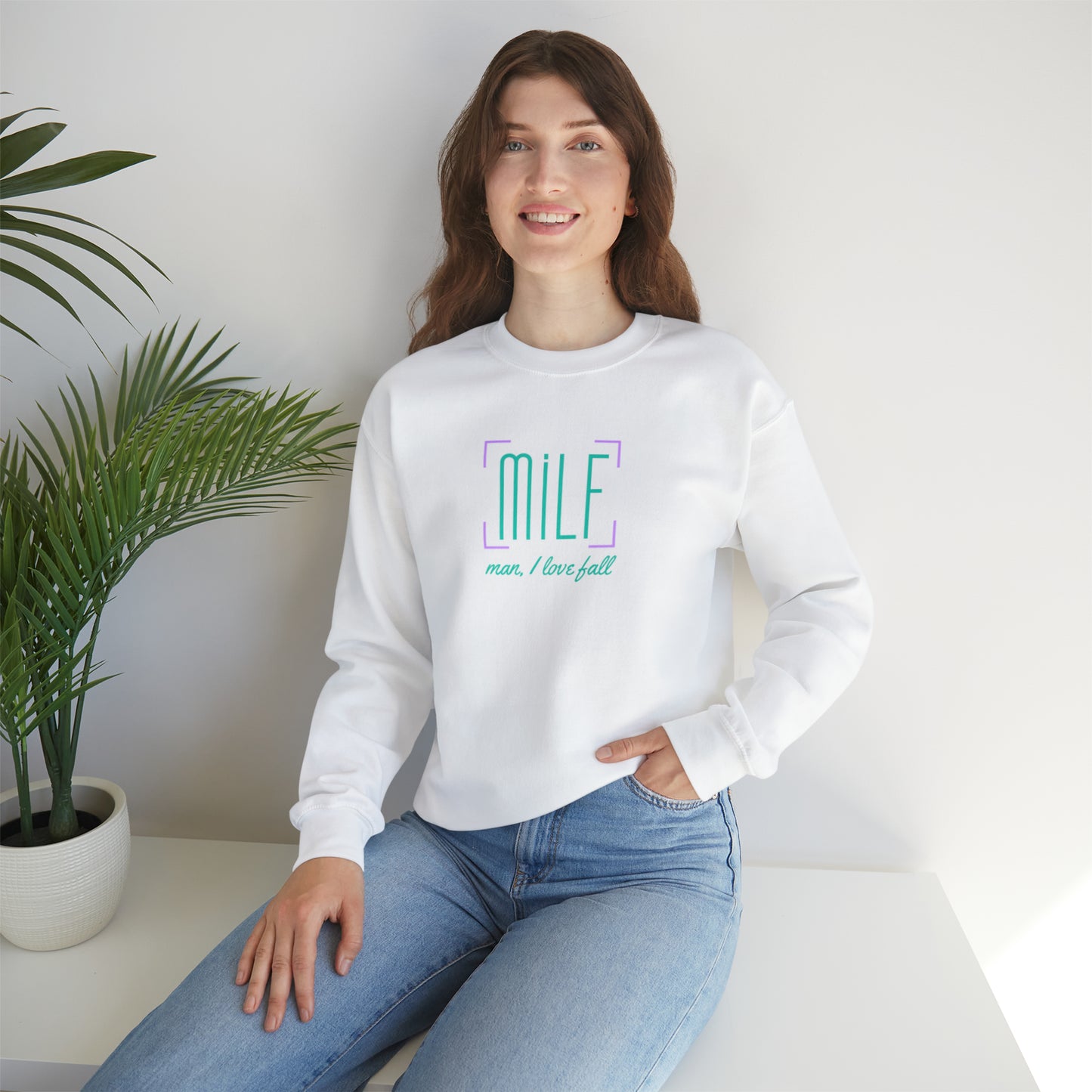 Man, I love fall T-shirt / Sweatshirt | Unisex Heavy Blend™ Crewneck Sweatshirt