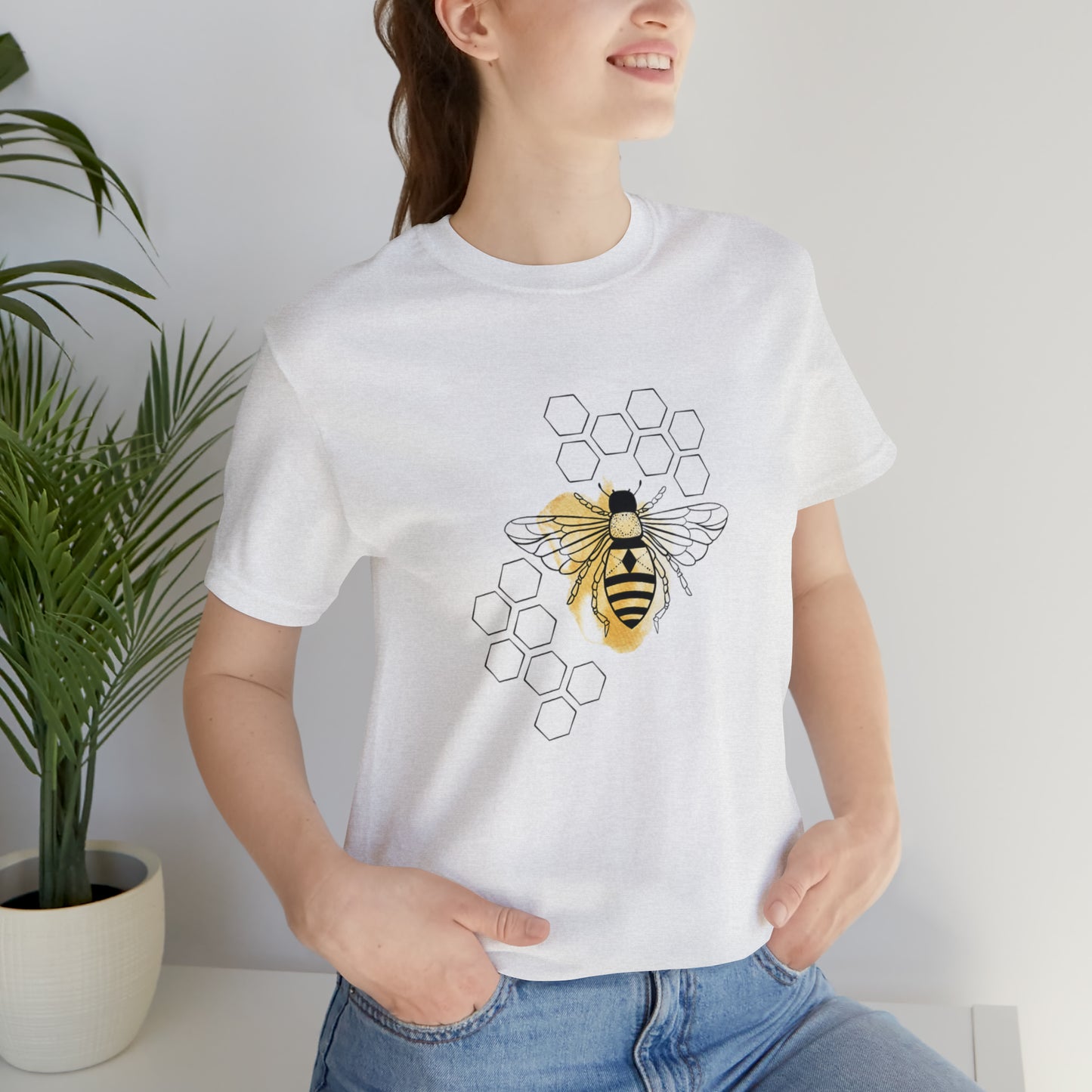Bee | Unisex Jersey Short Sleeve Tee